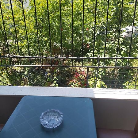 Gesapartment Тирана Екстериор снимка