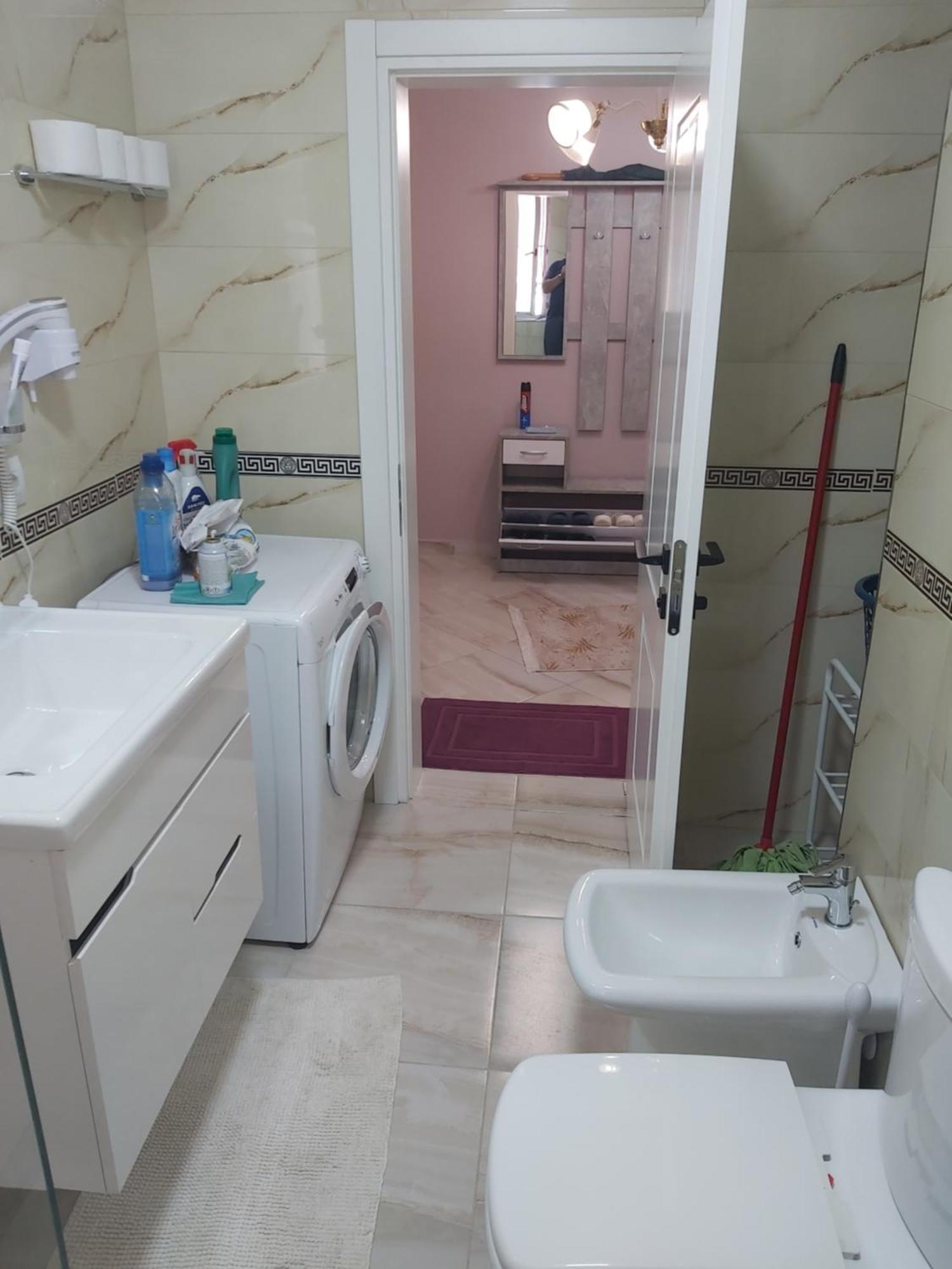Gesapartment Тирана Екстериор снимка